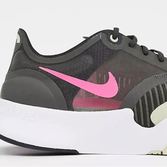 Nike Training SuperRep Go sneakers in black - Picture 3 of 4